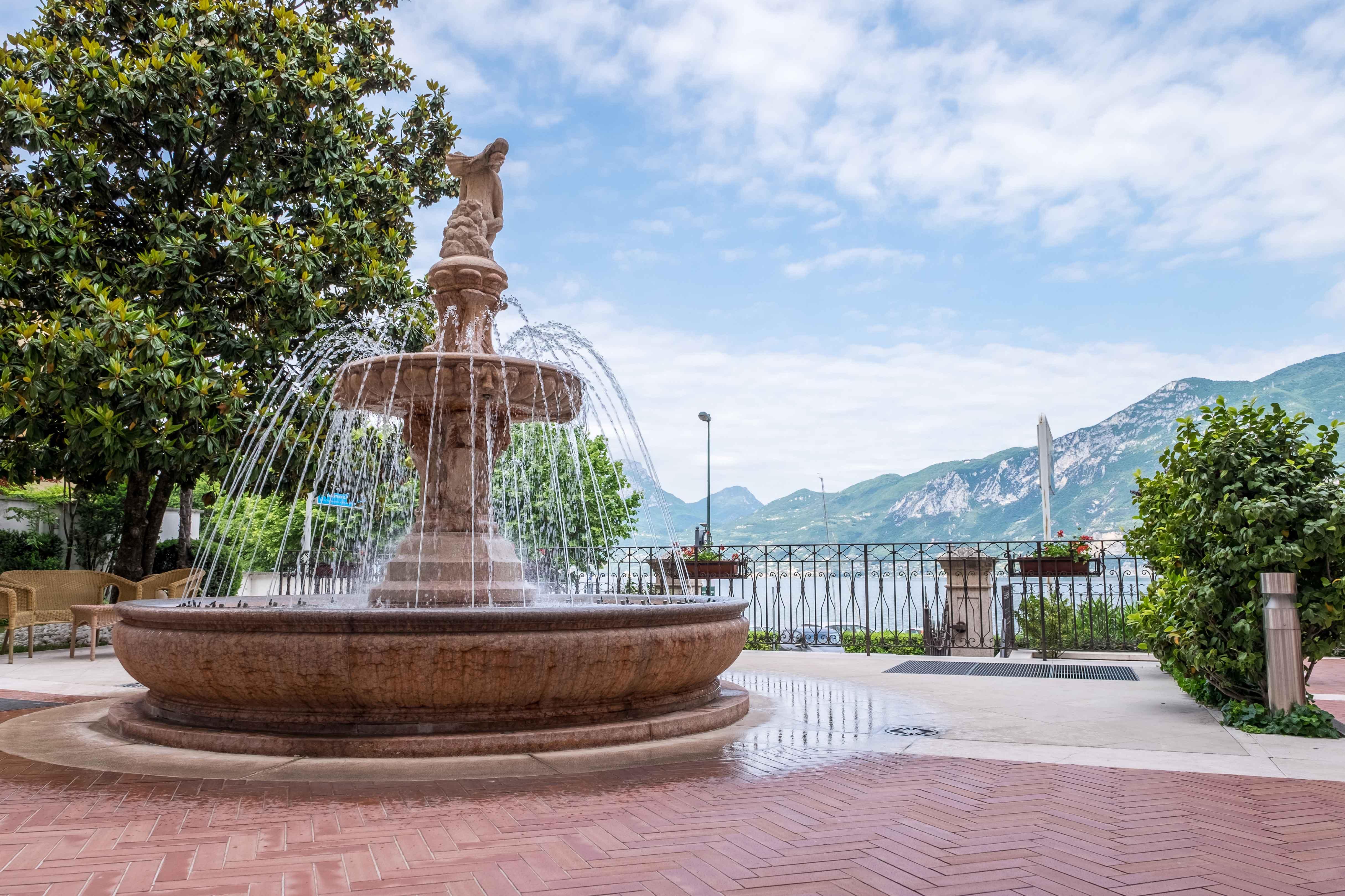 Garda Family House Hotel Castelletto Di Brenzone Luaran gambar